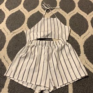 Black and white striped set